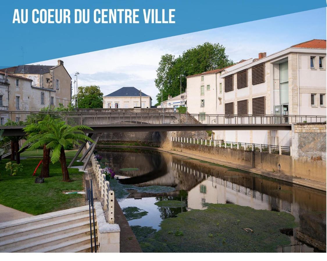 La Palmeraie -Wifi Fibre- Centre Ville -Property Rental Nm Fontenay-le-Comte Esterno foto